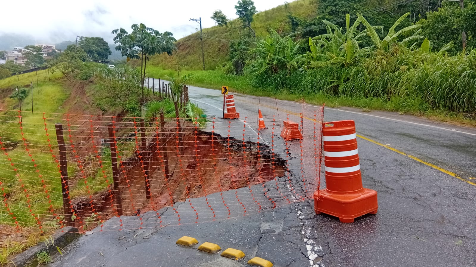 Prefeitura de Rio Claro alerta para risco de acidentes na RJ-155 e cobra providências do DER-RJ