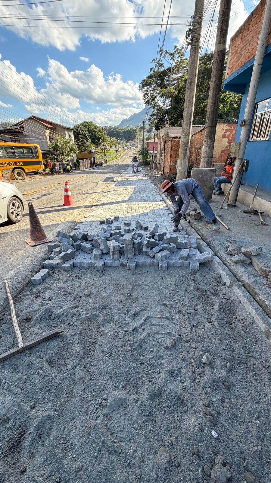 Rio Claro avança com obras de drenagem, calçamento e acessibilidade às margens da RJ-155
