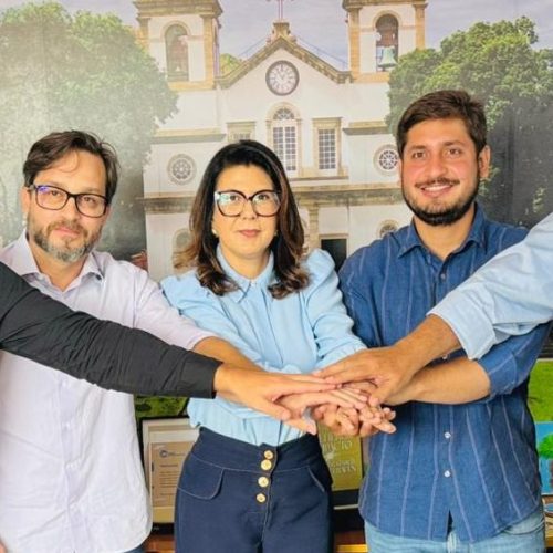 Movimento contra a Rio+Saneamento ganha força e 17 prefeitos vão à Agenersa cobrar cumprimento de contrato