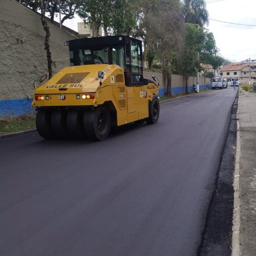 Obras de drenagem e pavimentação avançam no Centro de Rio Claro