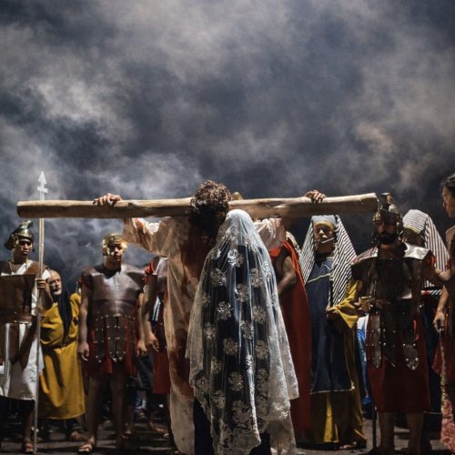 Encenação da Paixão de Cristo tem expectativa de reunir milhares de pessoas em Rio Claro