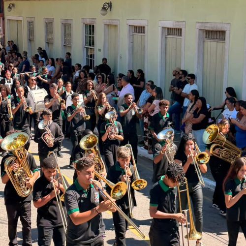 Passa Três reúne gerações em desfile que celebra a história de Rio Claro